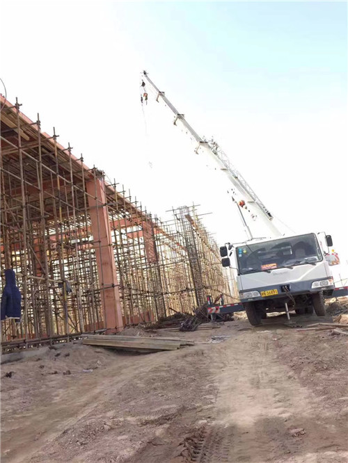 福州市25 吨、50 吨吊车怎么选？多大重量 / 半径适合对应车型？